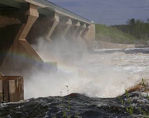 Kemijoki Oy Petäjäskoski padon kuohut