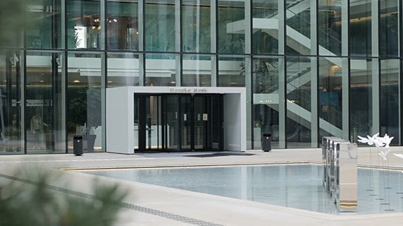 Danske Bank A/S ja Caverion aloittavat kumppanuuden viidessä maassa – teknistä turvaa yli 200 toimipaikkaan